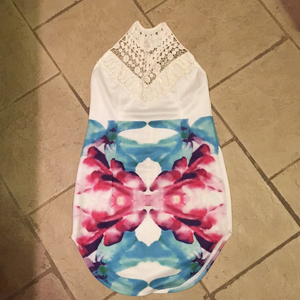 💗 2 for 10 sale💗 Flower dress/top